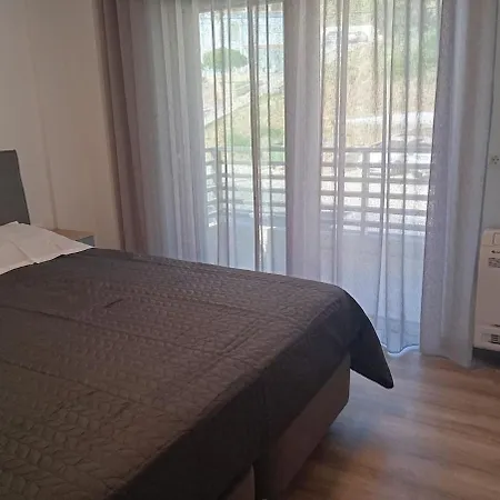 Koronisi Apartamento *