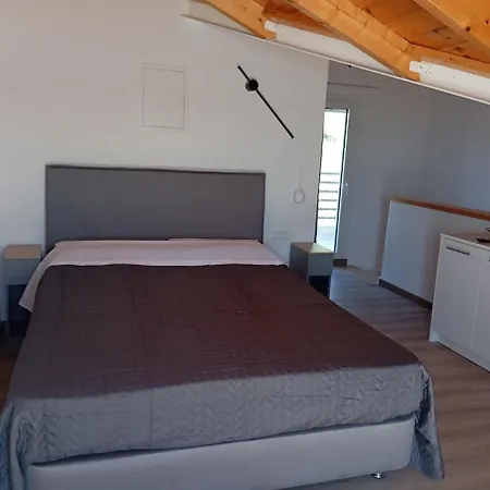 Koronisi Apartamento Tolón