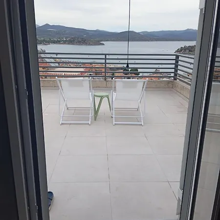 Koronisi * Tolón
