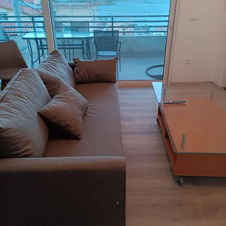 Koronisi Apartamento *